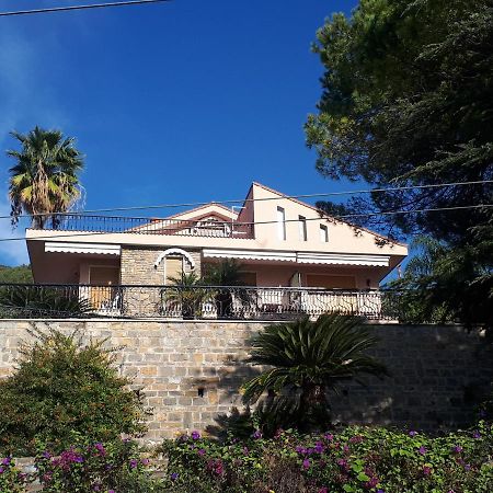 Rifugio Societa Semplice Apartment Ospedaletti Exterior foto